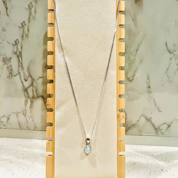 Elegant Ethiopian Opal Pendant in Italy Silver Necklace - Picture 3 of 10